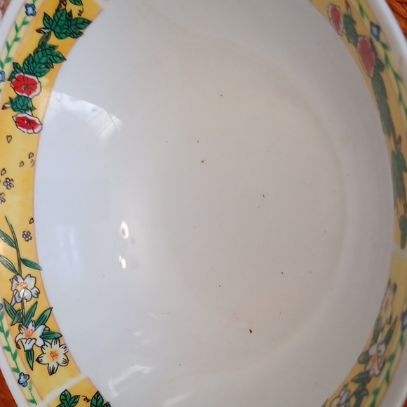 Salad  Bowl - Picture 4 of 4